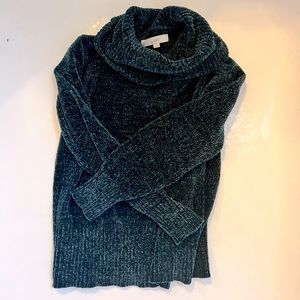 Like new dark green chenille sweater from Loft Size Medium